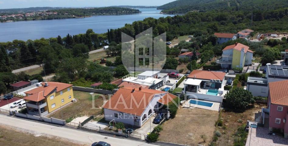 Medulin, okolica, zemljište na prekrasnoj lokaciji 
