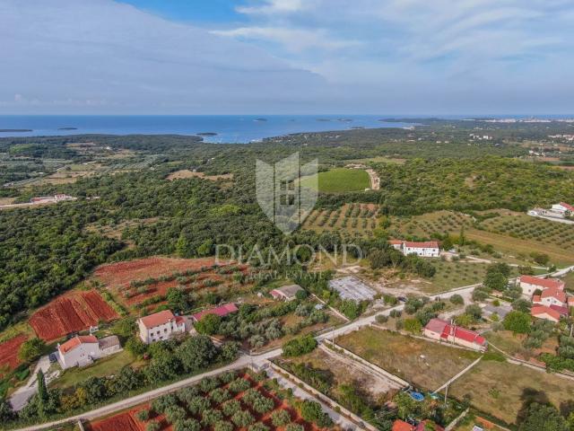 Rovinj, OPPORTUNITY! Land with a view of the sea