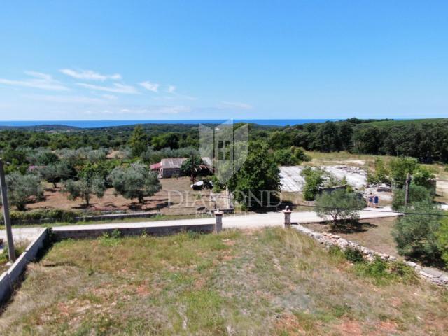Rovinj, OPPORTUNITY! Land with a view of the sea