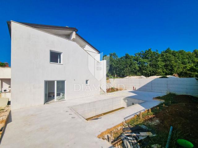 Poreč, Umgebung, Reihenhaus mit Pool in ruhiger Lage!