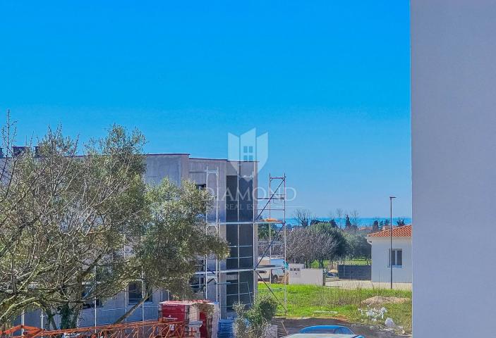 Umag, okolica! Predivan stan u novogradnji!