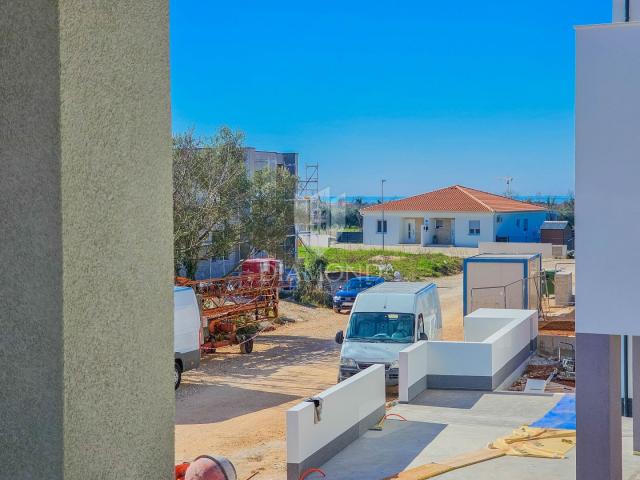 Umag, okolica! Predivan stan u novogradnji!