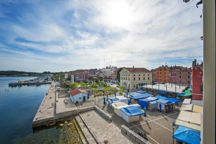 Rovinj, drei attraktive Wohnungen in der ersten Reihe zum Meer