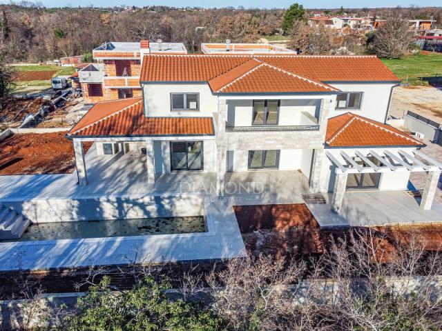 Poreč, attractive villa near the sea!