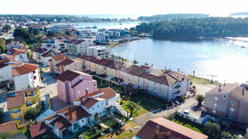 Medulin, Apartmenthaus nur einen Schritt vom Meer entfernt!