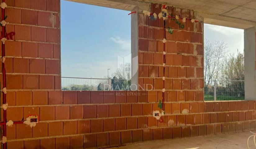 Umag novogradnja, stan na 2 etaže s pogledom na more