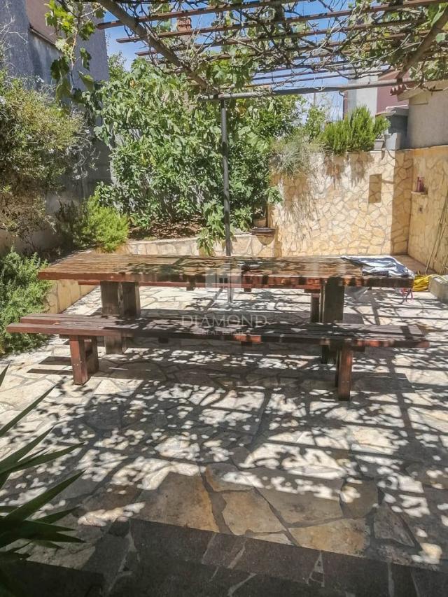 Medulin, okolica, istarska kuća 150m od mora! 