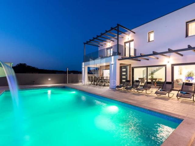 Haus Pula, 280m2