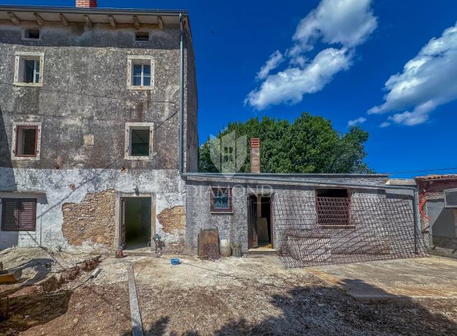 Krnica, tri objekta za renovaciju