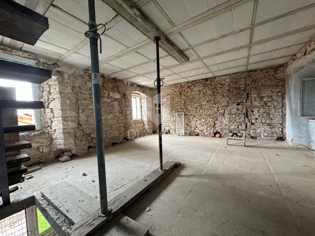 Krnica, tri objekta za renovaciju