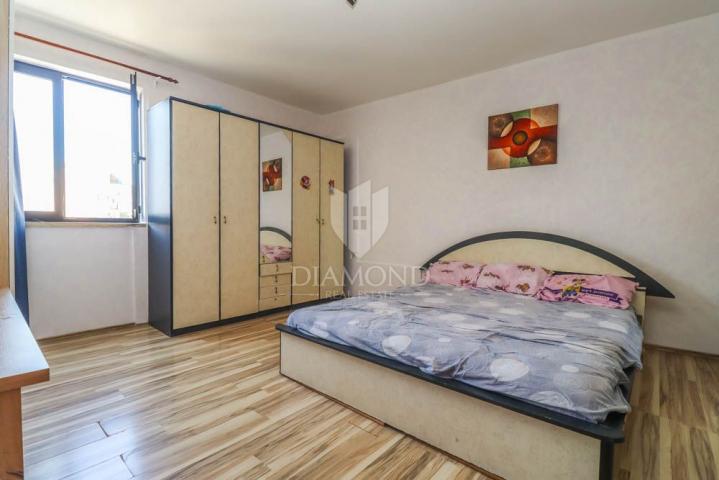 Dva stana sa potencijalom u blizini centra Pule
