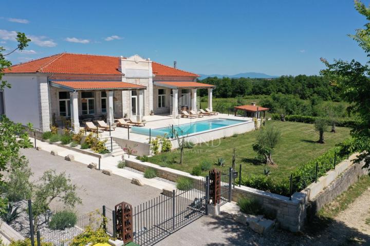 Poreč, Umgebung, Einzigartige Villa mit Pool