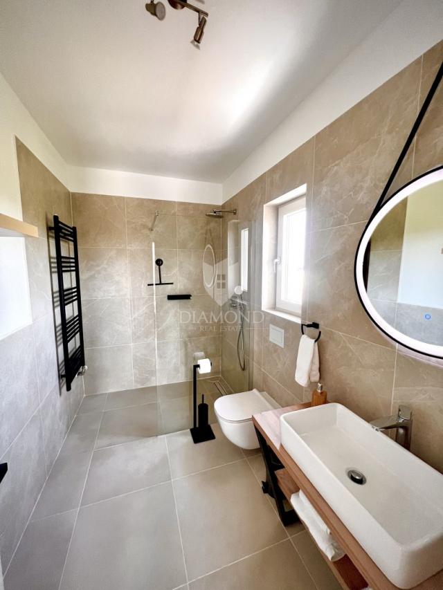 Poreč, Umgebung, Einzigartige Villa mit Pool