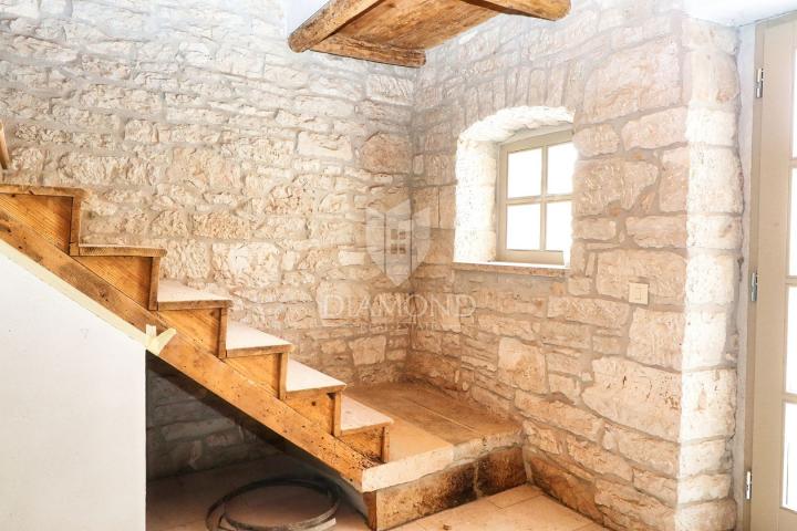 Poreč, Umgebung, Authentische Steinvilla mit Pool und Sauna
