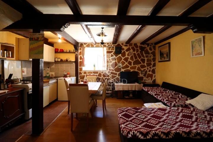 Poreč, okolica, istarska kamena kuća 