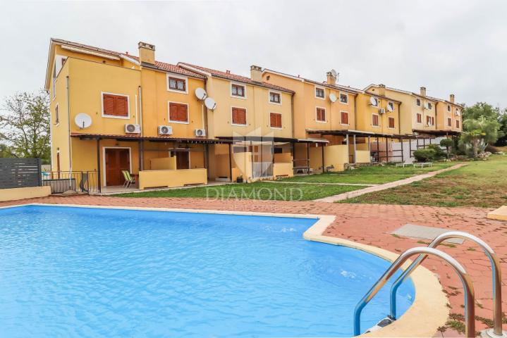 Poreč - Umgebung, Zwei-Zimmer-Wohnung in attraktiver Lage!