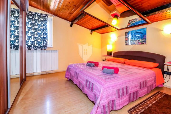 Rovinj, house with multiple residential units for living or renting