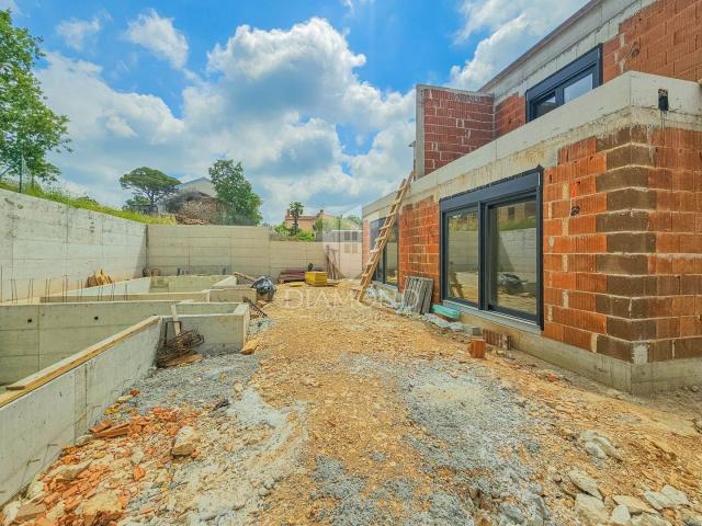 Savudrija, surroundings! Modern house with swimming pool!