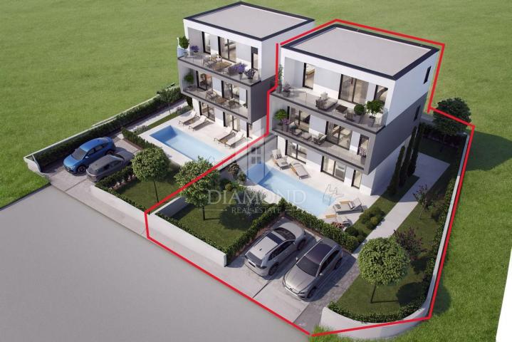 Kuća s bazenom nedaleko Poreča - Rohbau