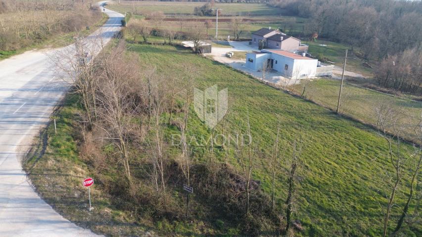 Žminj, surroundings, building land
