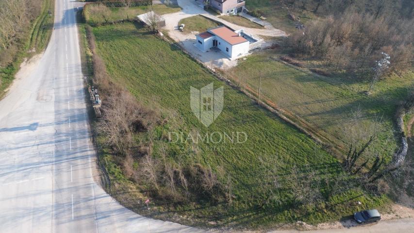 Žminj, surroundings, building land