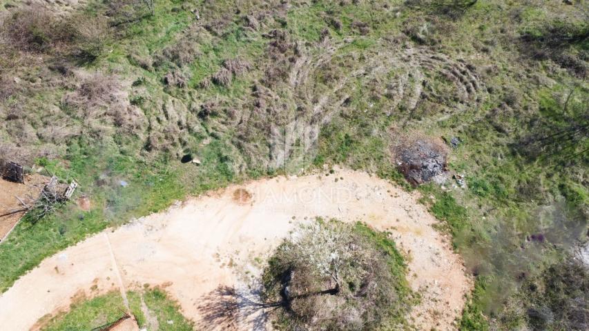 Poreč - okolica - građevinsko zemljište na mirnoj lokaciji