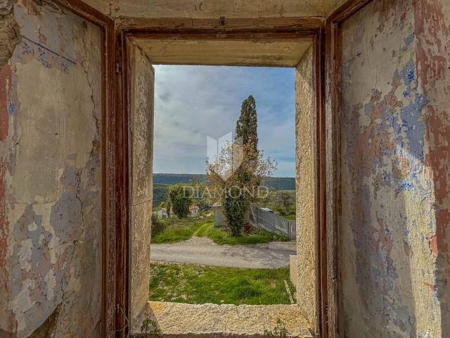 Istra, Buje okolica- kućica u nizu s panoramskim pogledom!
