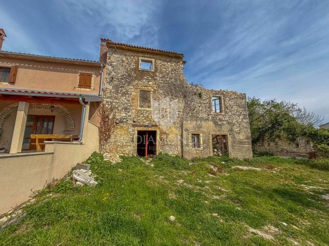 Istra, Buje okolica- kućica u nizu s panoramskim pogledom!