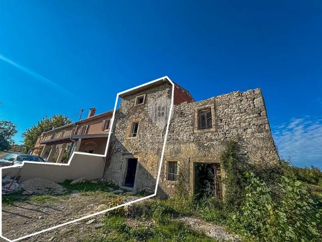 Istra, Buje okolica- kućica u nizu s panoramskim pogledom!