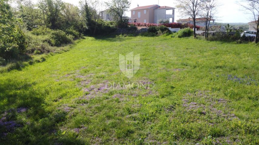 Poreč – okolica – Savršeno građevinsko zemljište za dom iz snova