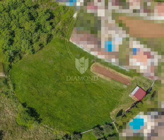Spacious land near Rovinj suitable for investment