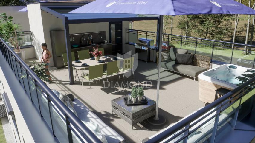 Poreč, Wohnung mit Dachterrasse und privatem Eingang