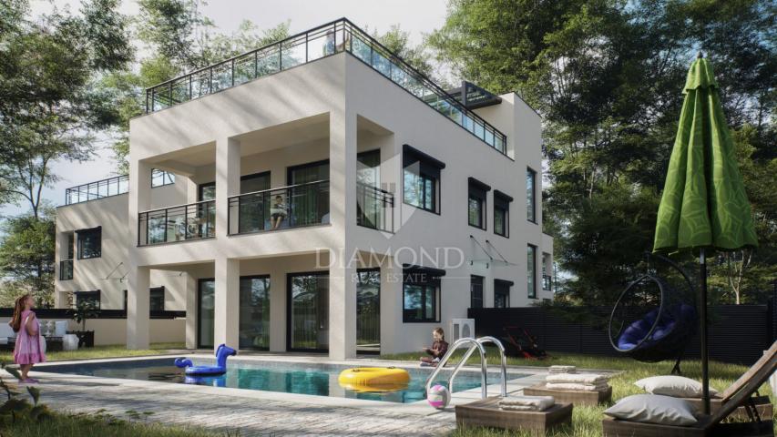 Poreč, Wohnung mit Dachterrasse und privatem Eingang