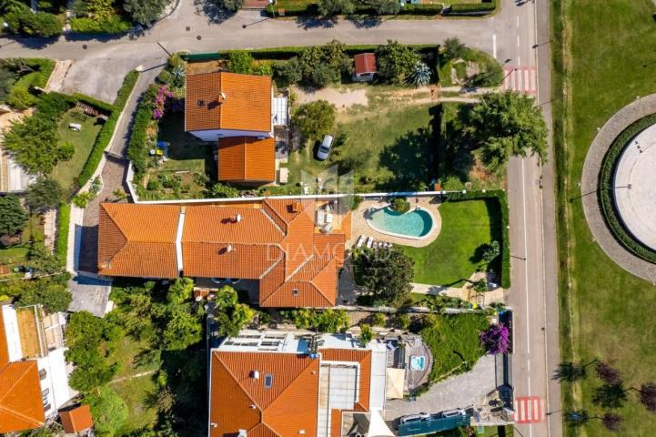 Istra, Umag, očaravajuća vila 1. red do mora