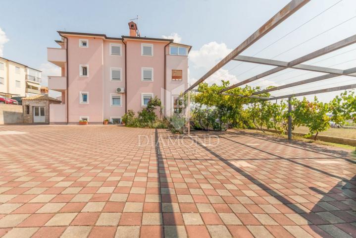Novigrad, stan 134 m2 s predivnim pogledom na more!