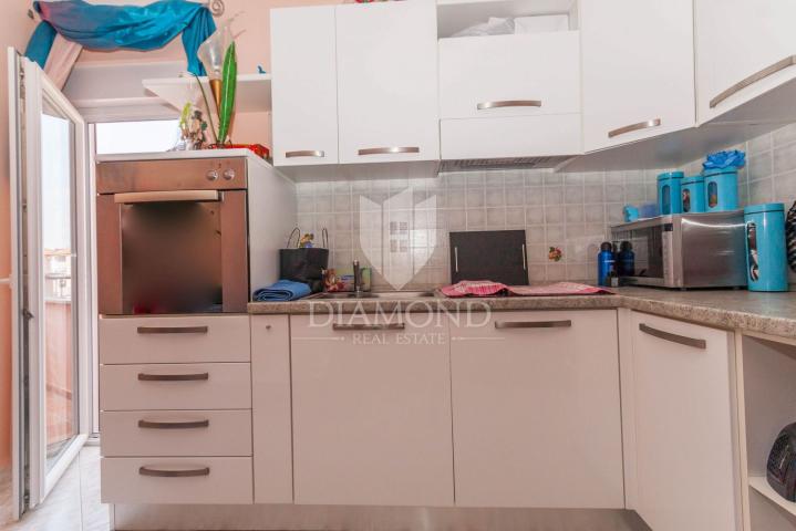 Novigrad, stan 134 m2 s predivnim pogledom na more!