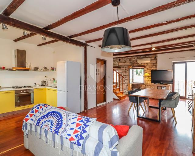 EXCLUSIVE! Rovinj, beautiful apartment with sea view!