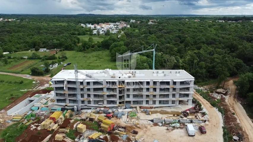 Poreč – Prostran trosoban stan s dvije kupaonice