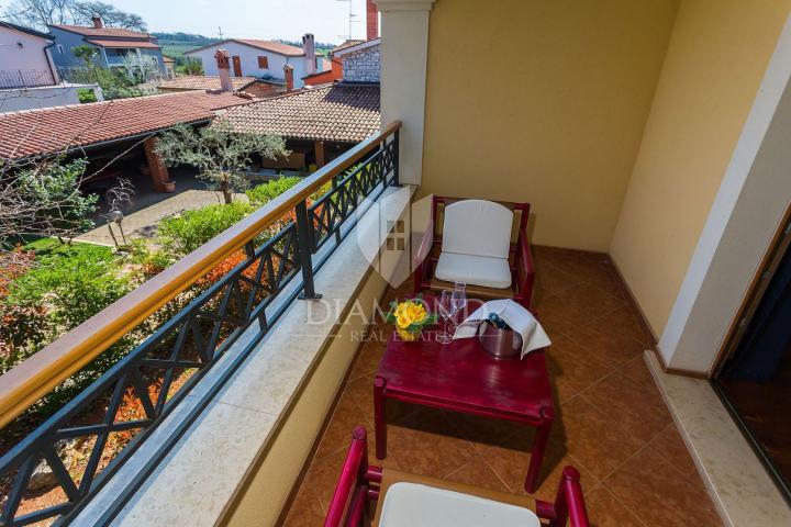 Novigrad, okolica, rustikalni restoran s apartmanima 