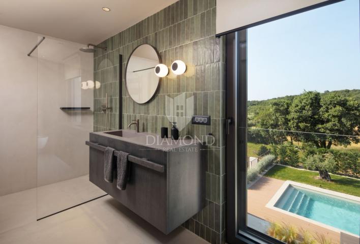 Poreč – surroundings: Dream villa in a peaceful location