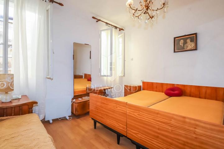 Kuća u Rovinju na 20m od mora i šetnice