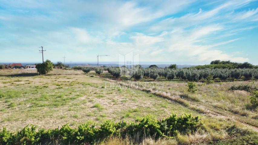 Poreč area – Plot with sea view