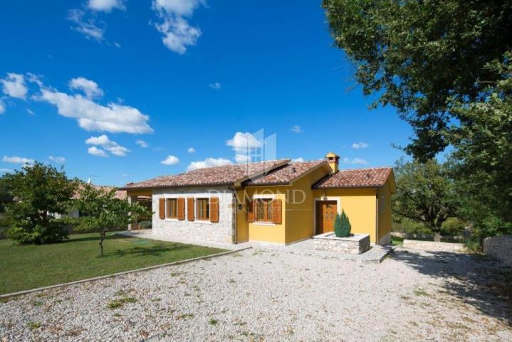 Kuća na odličnoj lokaciji, okolica Labina