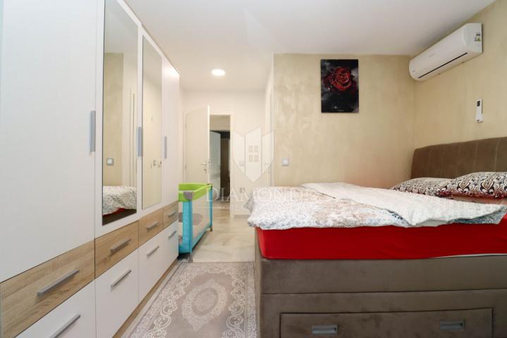 Geräumige Wohnung mit Garten, 3 Schlafzimmer – Medulin!