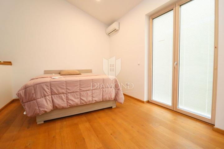 Poreč area, modern villa with 6 apartments