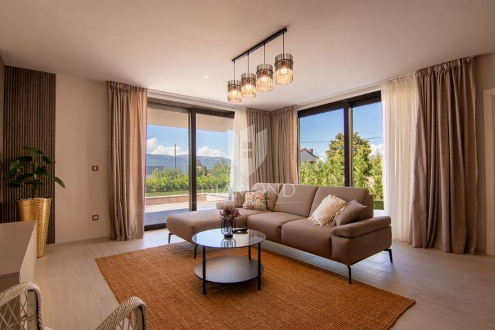 KRK - MODERNA VILLA S BAZENOM