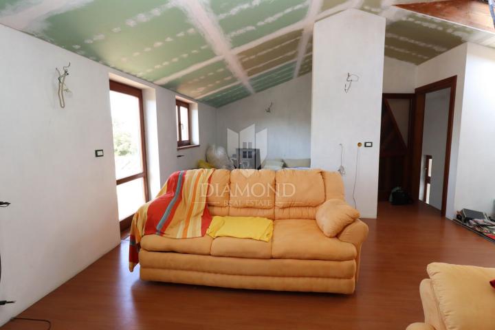 OPPORTUNITY! Pomer - detached house 150 m from the sea!