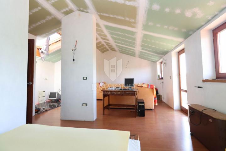 OPPORTUNITY! Pomer - detached house 150 m from the sea!