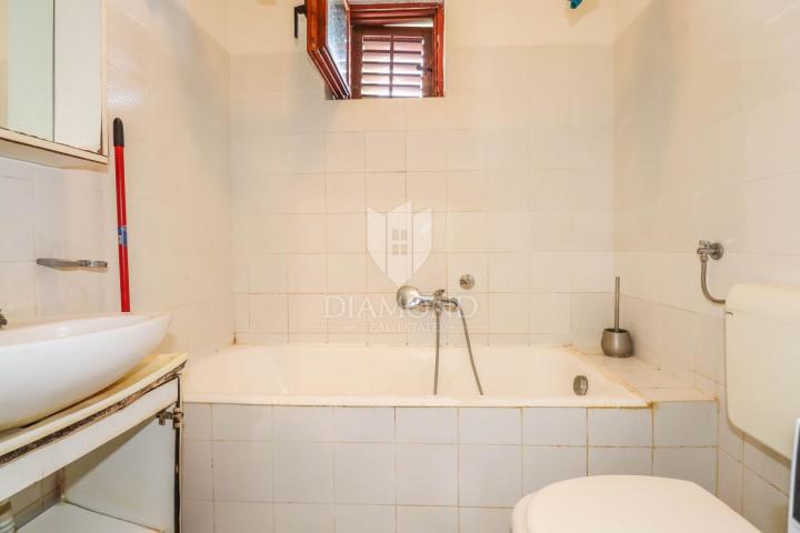 Apartment for renovation and studio near the center of Rovinj