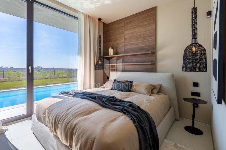 Poreč, Exclusive smart home villa with pool